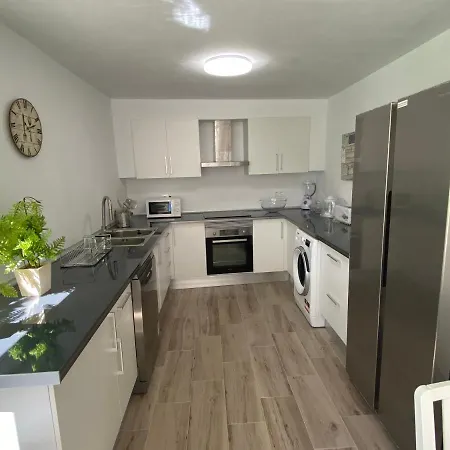 Willa Sunset Arafo